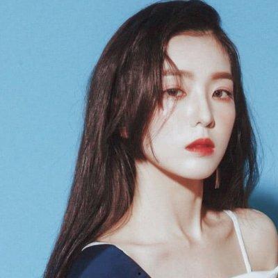 2021年网红套装女孩,潮流穿搭指南与时尚风向标